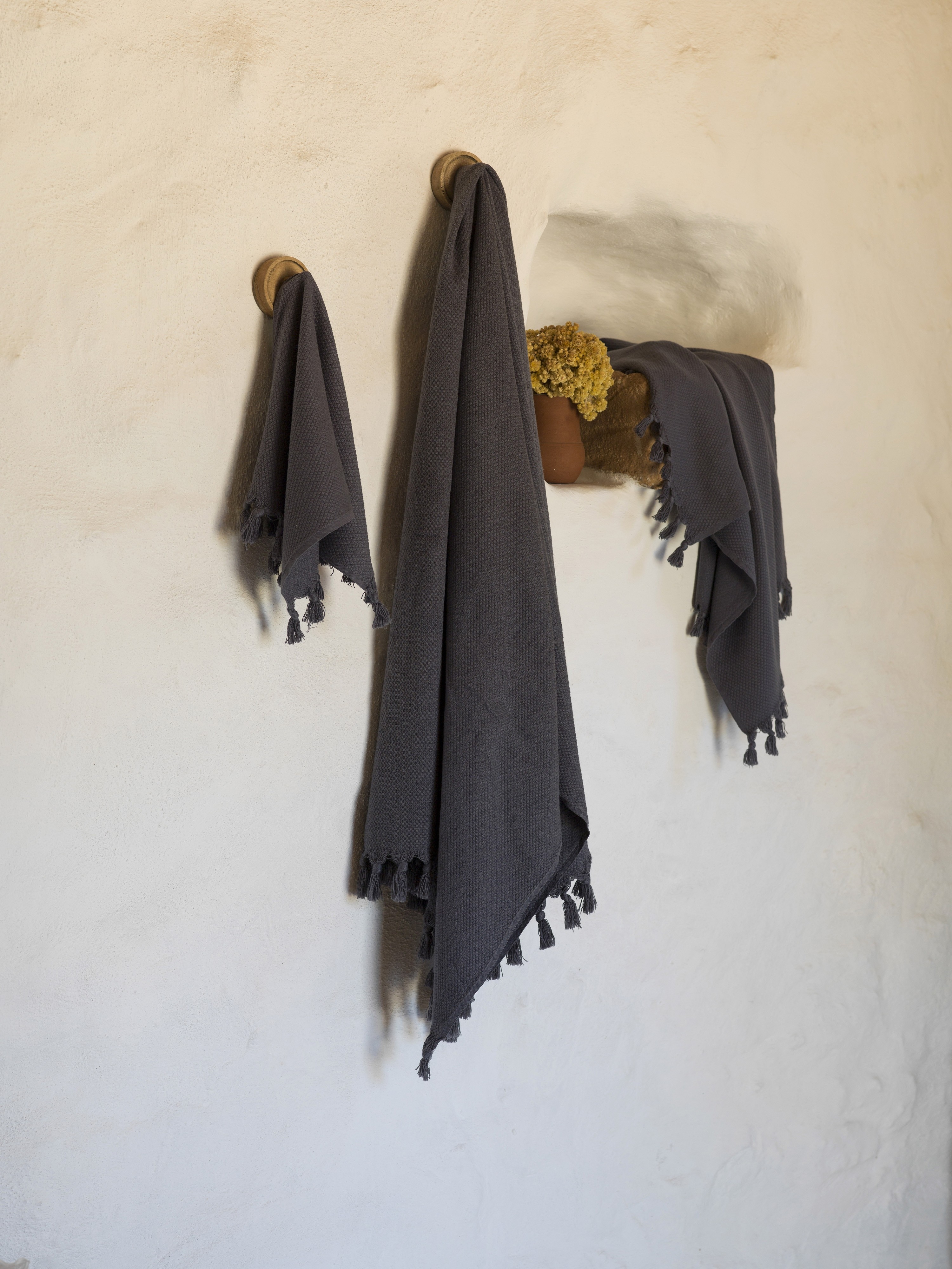 Pamukkale Bath Towel - Dark Grey