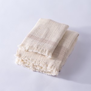 Muslin Hand Towel in Cotton Nope Yarn