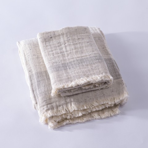 Muslin Hand Towel in Cotton Nope Yarn