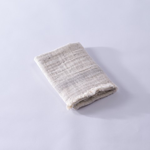 Muslin Hand Towel in Cotton Nope Yarn